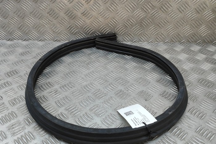 Garnitura de cauciuc motor AUDI A6 4A2, C8 2019 OEM: 4K0823723A 29855514
