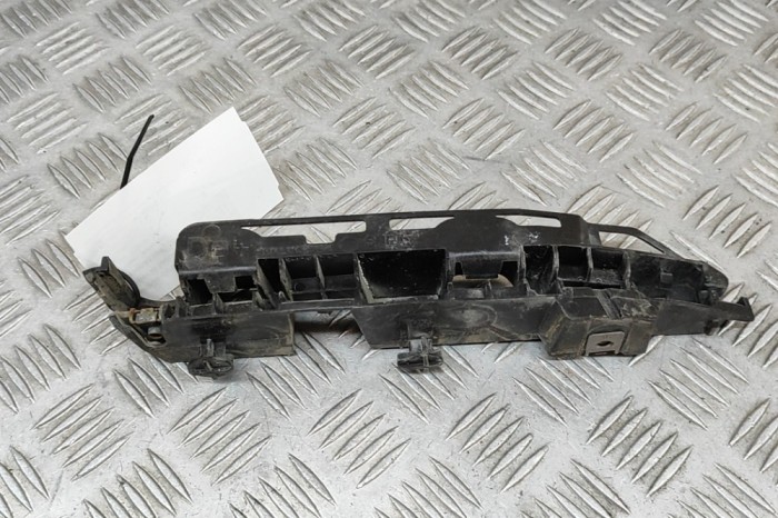 Suport bara de protecție dreapta față PEUGEOT 3008 2014 OEM: 9684020980,9684021980 30045396