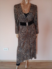 TUNICA SAU ROCHIE PARTE PESTE PARTE, ANIMAL PRINT foto