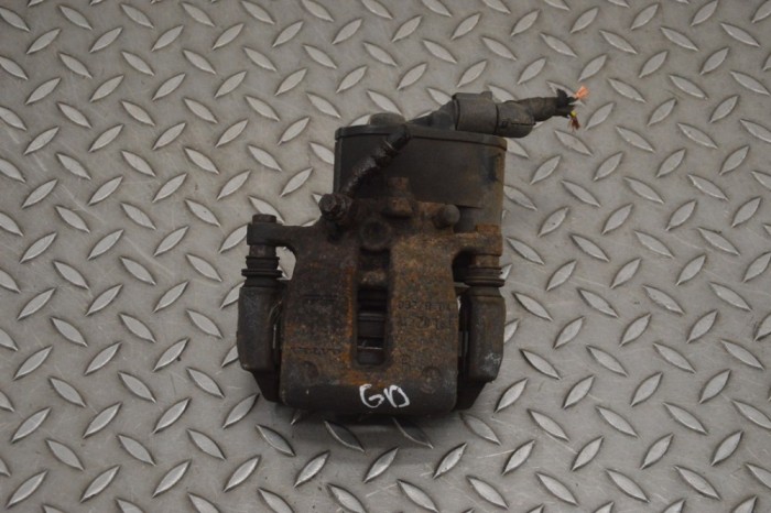 Etrier de fr&acirc;nă dreapta spate VOLVO S80 II AS 2007 OEM: Sedan | 21178028