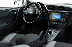 Toyota Auris 2016 Hybrid foto