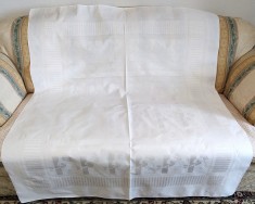 Fata de masa Vintage din damasc cu model in tesatura - Flori de liliac