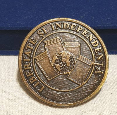 Medalia LIBERTATE si Independenta in cutie de lux - originala foto