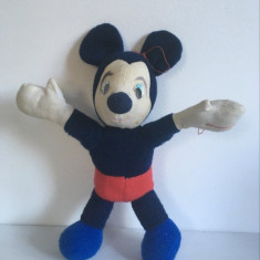 Jucarie plush Mickey Mouse vechi, vintage, 30cm, posibil romanesc anii 80