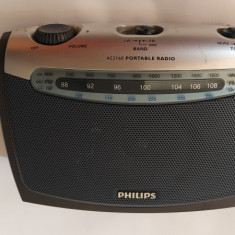 RADIO PHILIPS AE2160 , FUNCTIONEAZA DOAR PE FM .