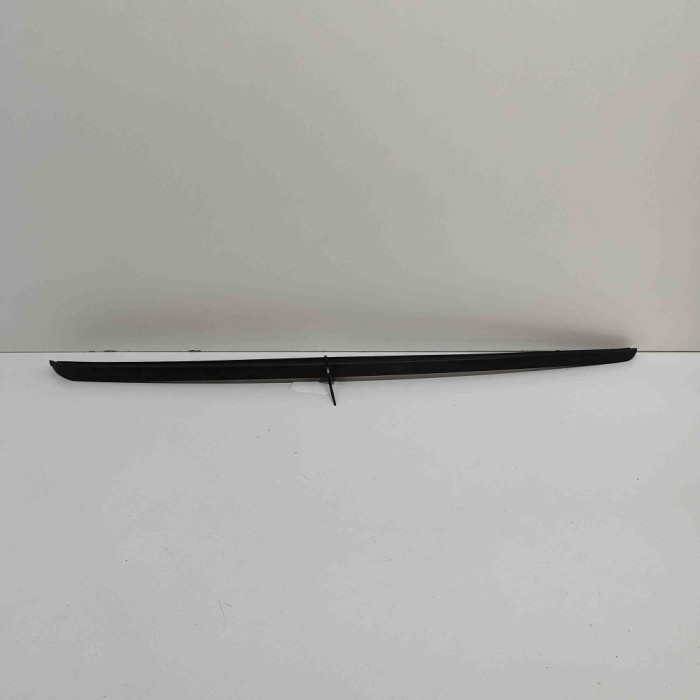 Ornament vertical parbriz st&acirc;nga AUDI A4 8W2, B9 2018 OEM: 8W0854327C