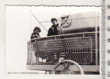 Bnk foto Calatori pe vasul de pasageri Trotus, Alb-Negru, Romania de la 1950, Transporturi
