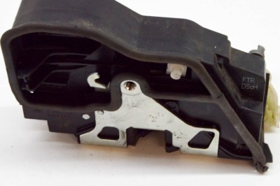 &amp;Icirc;ncuietoare ușă dreapta față BMW 3 F30, F80 2016 OEM: 7202150 20688755 foto