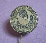 Insignă Conferința Internaționala a Studenților pentru Pace de la Praga din anul 1959