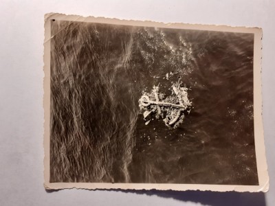 Fotografie cu tematică maritimă cu o ancoră foto