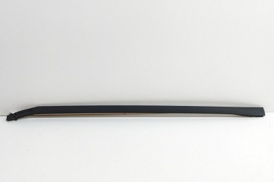 Ornament vertical parbriz dreapta BMW iX I20 2022 OEM: 7954434 | 27858558 foto