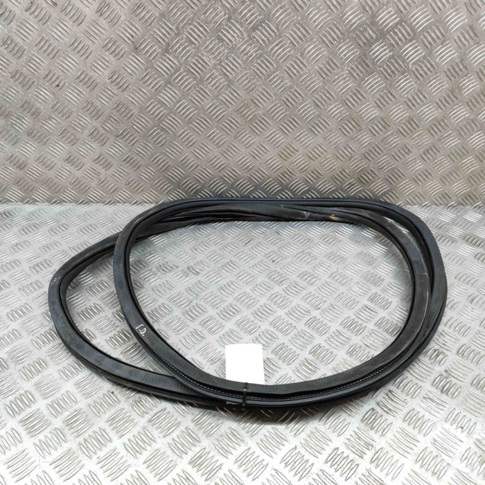 Garnitura ușă dreapta față AUDI Q4 SUV F4B 2022 OEM: 11A867912B