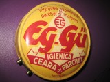 1272-I-Cutie metalica veche EG-Guban Timisoara 2 ceara parchet.Diametrul 12 cm, grosime- 4cm.