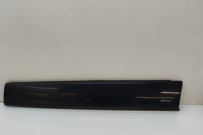 Bandou inferior ușă dreapta față JAGUAR F-PACE X761 2022 OEM: MK83-21064-DA | 31649925