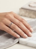 Cumpara ieftin Inel din Argint 925 , zInfinity Twist, cu Zirconiu Bezel Set (2.22g) , Rafinament Minimalist