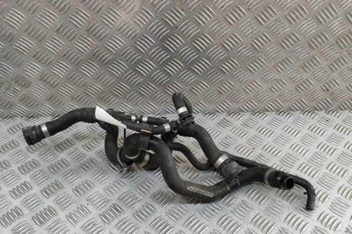 Furtun de lichid de răcire MERCEDES-BENZ AMG GT C190 2016 OEM: A1905010364 | 31494890