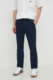 Cumpara ieftin Tommy Jeans pantaloni bărbați, culoarea bleumarin, mulată DM0DM19166
