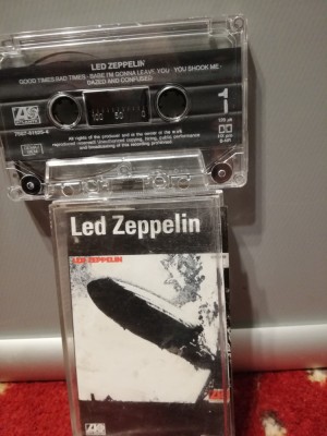 caseta audio originala LED ZEPPELIN - FIRST (1970/ATLANTIC/RFG) - stare: NM foto