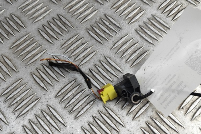 Senzor de impact st&acirc;nga față AUDI Q4 Sportback F4N 2024 OEM: 85E959651 | 31846876