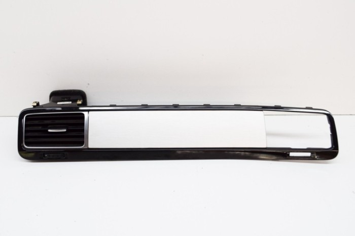 nerasta VW TOUAREG 7P5 2012 OEM: 7P2819703A,7P2857189A 15240764