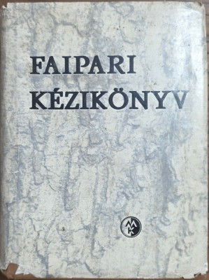 Faipari k&amp;eacute;zik&amp;ouml;nyv foto
