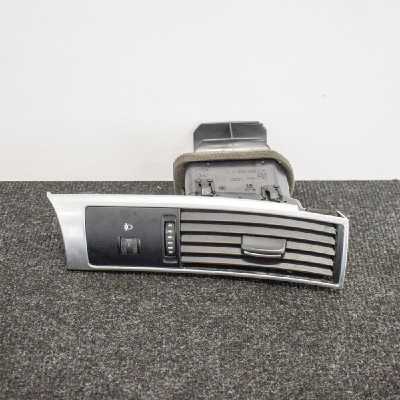 Gura de ventilație planșa de bord AUDI A6 Avant 4F5, C6 2010 OEM: 4F2820902D | 3665154 foto