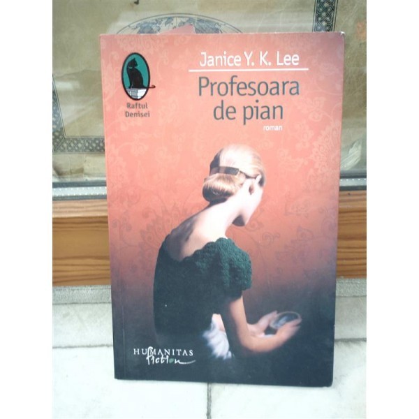 PROFESOARA DE PIAN , JANICE Y.K.LEE