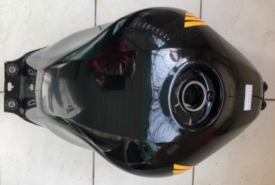 Honda CBR600F F4 (PC35) 1999-2000 Rezervor benzina Tank foto