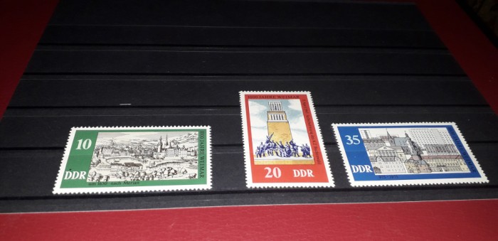 Neștampilate după 1950