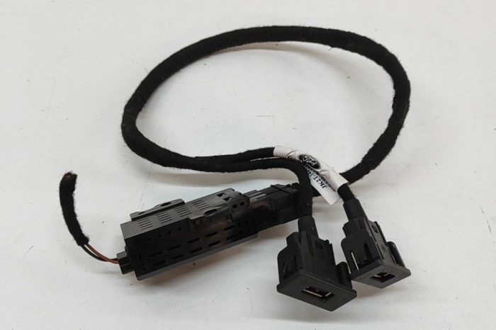 USB FORD TOURNEO CUSTOM Minibus / passenger 2019 OEM: GU5T-19J211-AA,JK2T-14D202-AA | 31878218