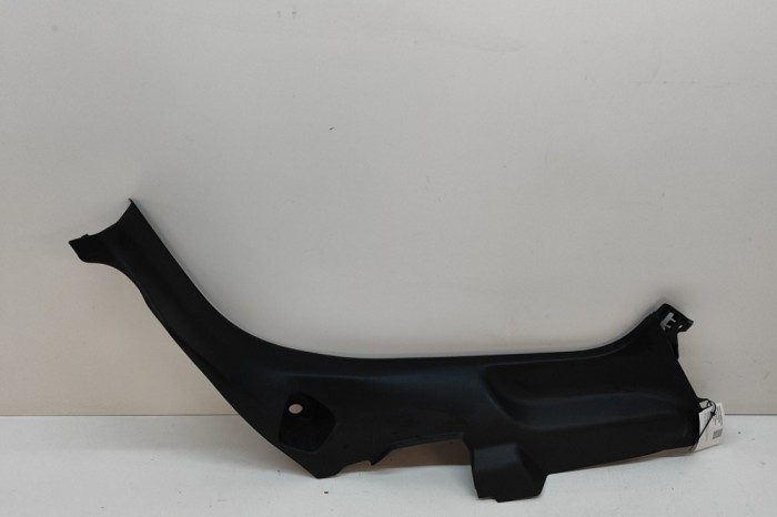 Ornament scaun dreapta spate CITRO&Euml;N C4 X BD_, BE_, BF_ 2024 OEM: 98448469ZD,98361386ZD 27136109
