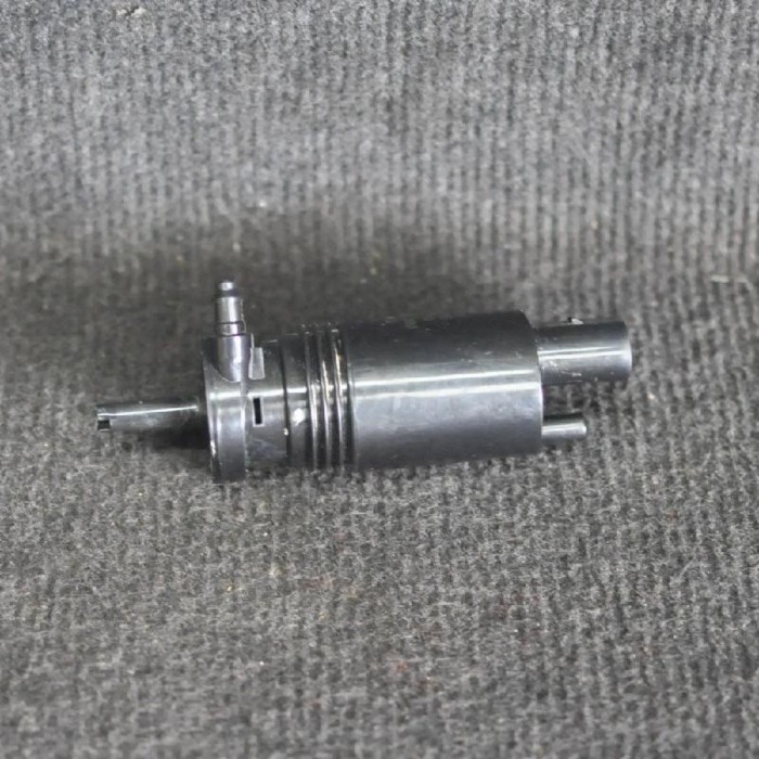 Motor rezervor lichid de parbriz VW PASSAT B8 3G2 2015 OEM: 831410,1031336 | 1927129