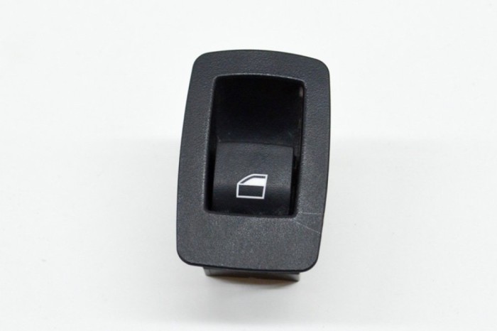 Buton geam ușă dreapta spate BMW 3 F30, F80 2014 OEM: 9208106 14733913
