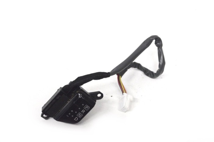 Indicator de schimbare a treptelor de viteză INFINITI Q50 2018 OEM: 16H896 17200740