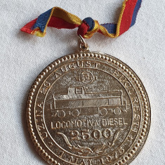Medalia Uzina 23 August Bucuresti - LOCOMOTIVA DIEZEL anul 1975 medalie Rara