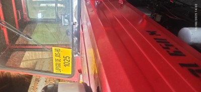 Vind capotă motor u 650 foto