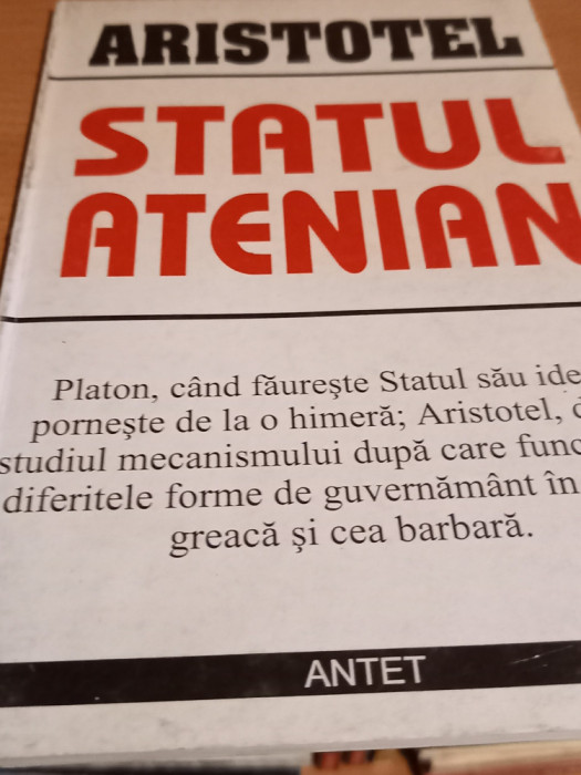 ARISTOTEL STATUL ATENIAN