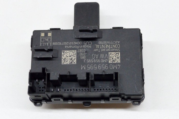 Modul de control ușă st&acirc;nga spate AUDI E-TRON GEN 2020 OEM: 4M0959595J,A2C7711450700,4M0959595M 16034485