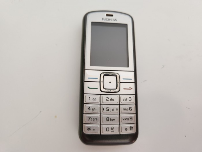 Telefon Nokia 6070 RM-166 folosit