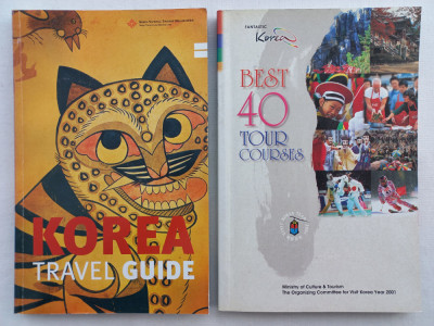 KOREA TRAVEL GUIDE, 2005 + FANTASTIC KOREA - BEST 40 TOUR COURSES, 2001 foto