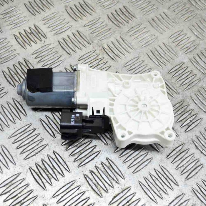 Motor macara geam ușă st&acirc;nga față JAGUAR F-PACE X761 2020 OEM: C39790-101 13999256
