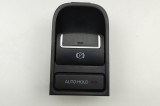 Buton fr&acirc;nă de m&acirc;nă VW SHARAN 7N1, 7N2 2011 OEM: 5N0927225A 30642684