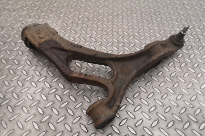 Braț inferior dreapta față PORSCHE CAYENNE 9PA 2007 OEM: 7L0407154C 25823207