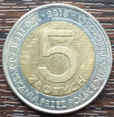 (M2010) MONEDA POLONIA - 5 ZLOTYCH 2018, ANIVERSAREA A 100 ANI DE INDEPENDENTA foto