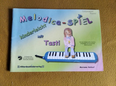 DD - Claviola Melodica Manual incepatori copii, in germana, initiere in muzica foto