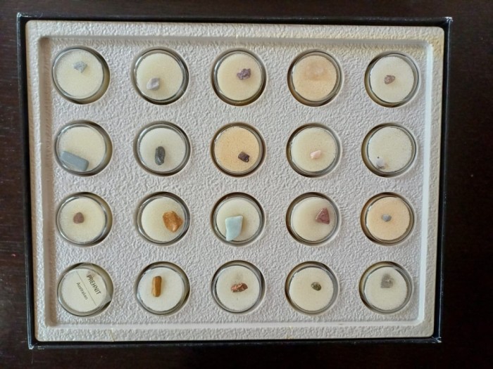 NI62 Colecție de pietre și minerale Sch&auml;tze der erde