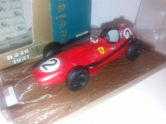 Macheta Ferrari D246 - 1957 scara 1:43 BRUMM foto