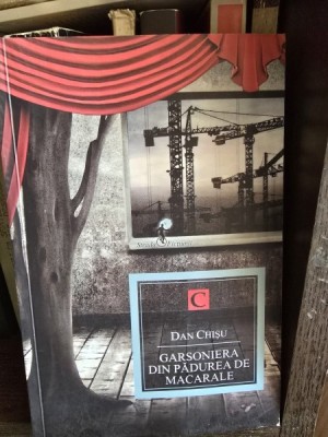 Garsoniera din padurea de macarale - Dan Chisu foto