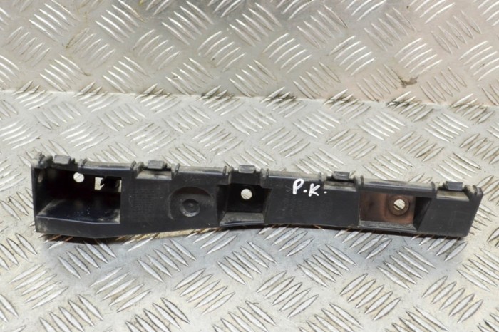 Suport bara de protecție st&acirc;nga față FORD USA MUSTANG Coupe 2019 OEM: FR3B-16C067-AC 13784314