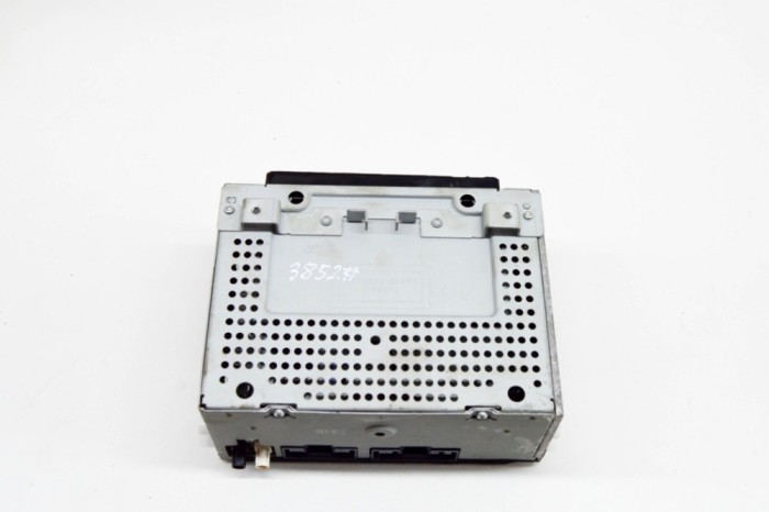 Unitate radio CD FORD FIESTA VI 2016 OEM: E1BT-18C815-HK 17560704